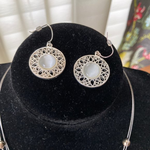 Silver & Mother of Pearl Look Medallion Necklace & Earrings - Picture 2 of 4